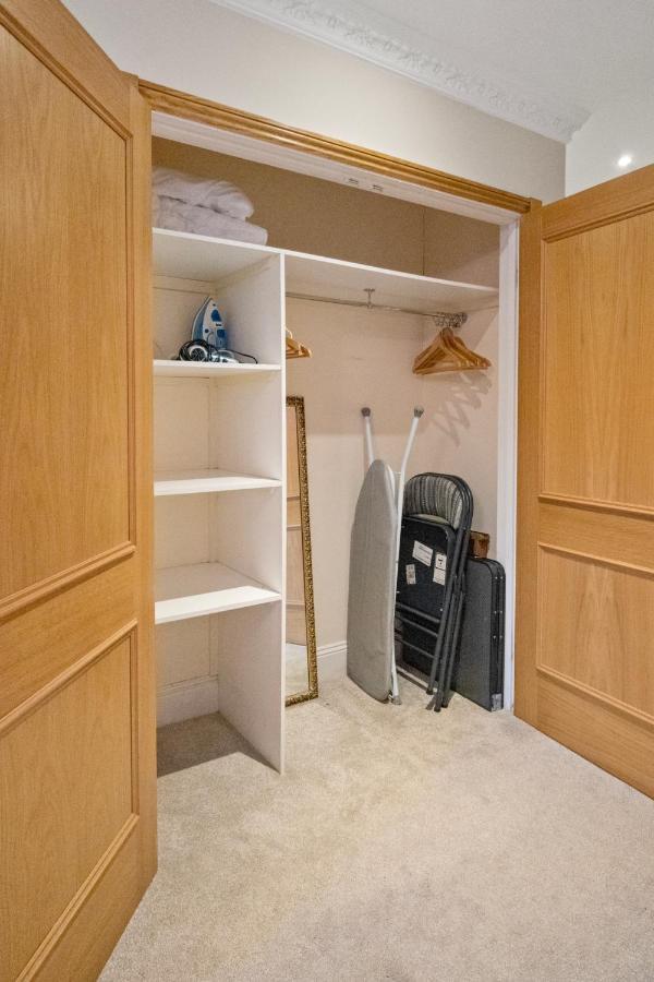 The Lodge - Studio Apartment'S Касл Экстерьер фото