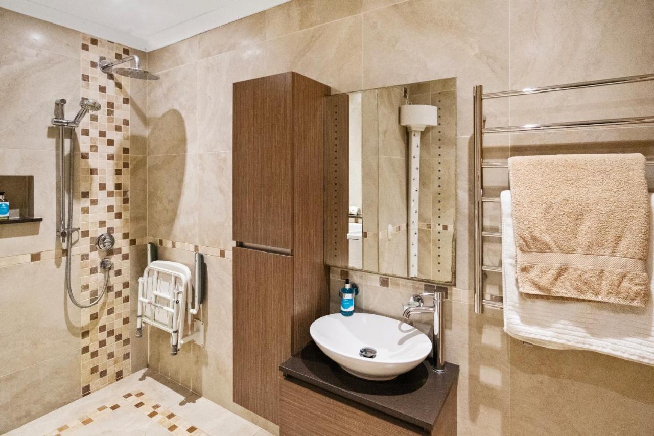 The Lodge - Studio Apartment'S Касл Экстерьер фото