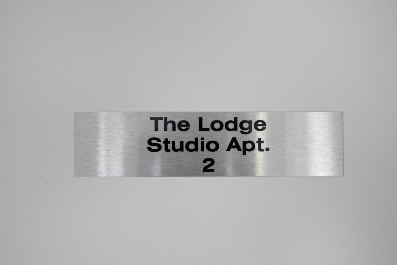 The Lodge - Studio Apartment'S Касл Экстерьер фото